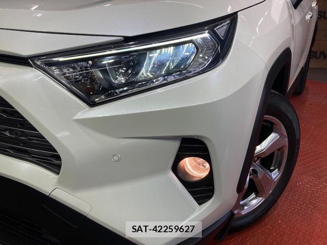 Toyota RAV4 2021-09 8003889-11