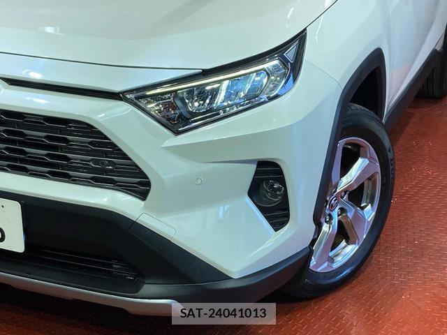 Toyota RAV4 2021-07 8003897-11