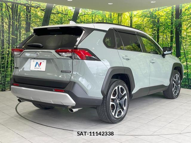 Toyota RAV4 2020-11 8005854-16