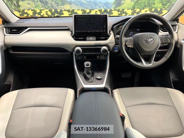 Toyota RAV4 2020-06 8006155-1