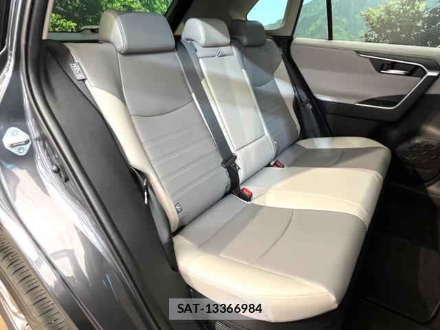 Toyota RAV4 2020-06 8006155-8