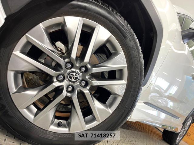 Toyota RAV4 2023-10 8007755-12
