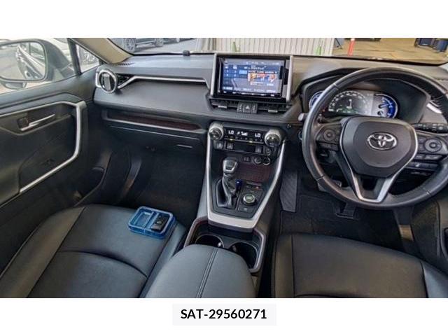 Toyota RAV4 2019-08 8008354-1