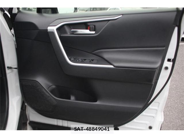 Toyota RAV4 2023-08 8008600-16