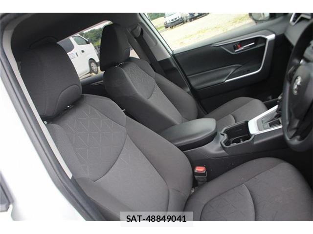 Toyota RAV4 2023-08 8008600-17