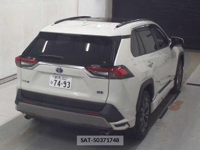 Toyota RAV4 2022-04 8009350-1