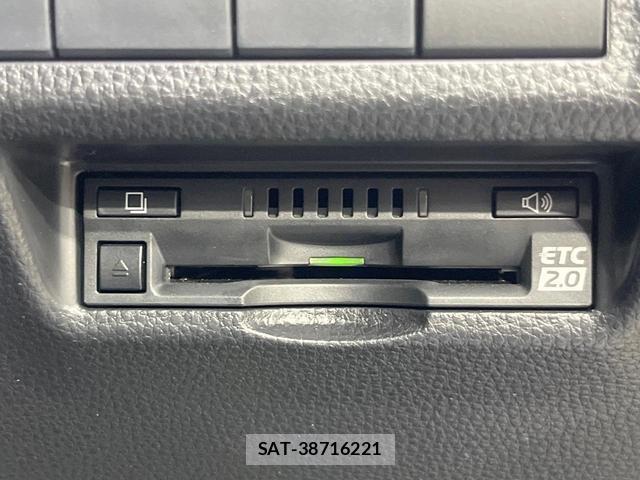 Toyota RAV4 2019-08 8009624-5