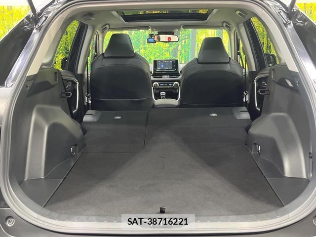Toyota RAV4 2019-08 8009624-9