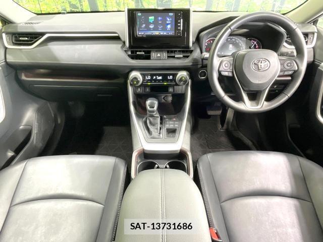 Toyota RAV4 2021-03 8010454-1