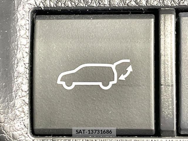 Toyota RAV4 2021-03 8010454-5