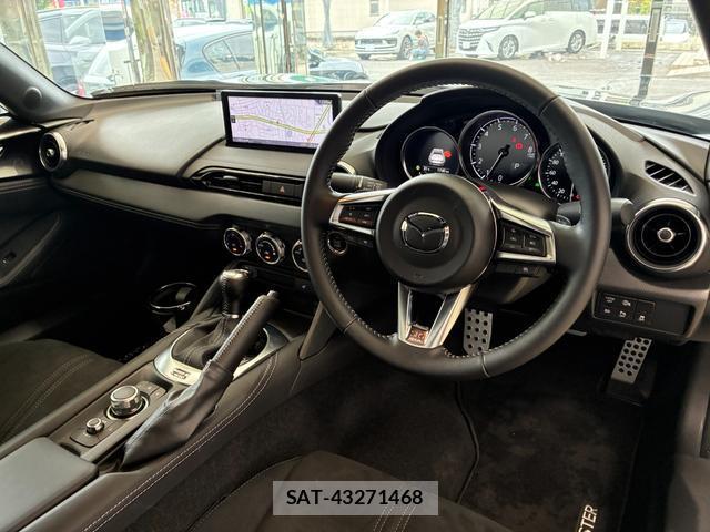 Mazda ROADSTER 2025-09 8003057-6