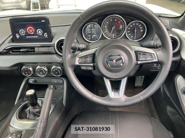 Mazda ROADSTER 2023-03 8003264-2