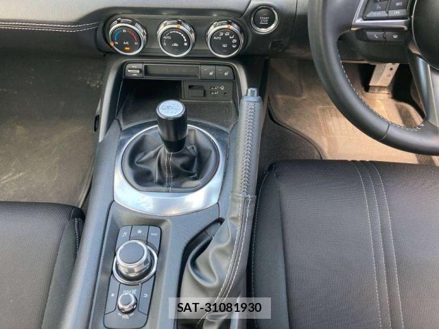 Mazda ROADSTER 2023-03 8003264-4