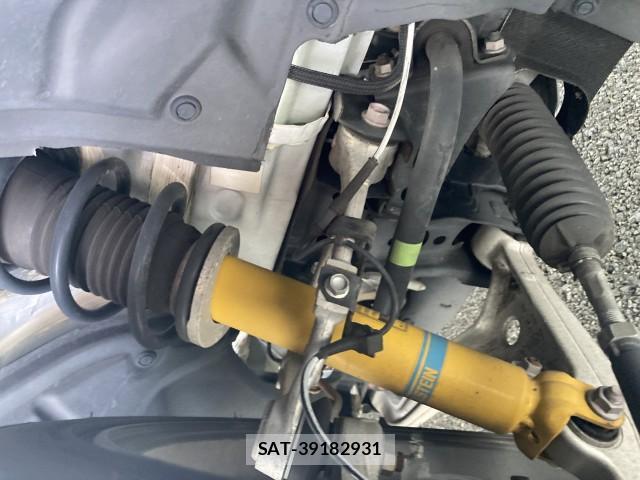 Mazda ROADSTER 2017-10 8005838-3