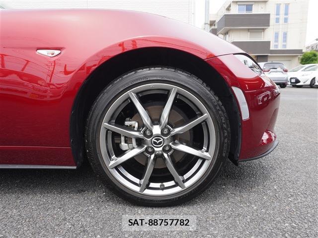 Mazda ROADSTER 2022-12 8006557-17