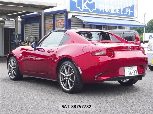 Mazda ROADSTER 2022-12 8006557-2