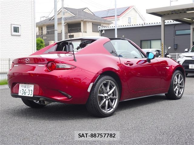 Mazda ROADSTER 2022-12 8006557-3