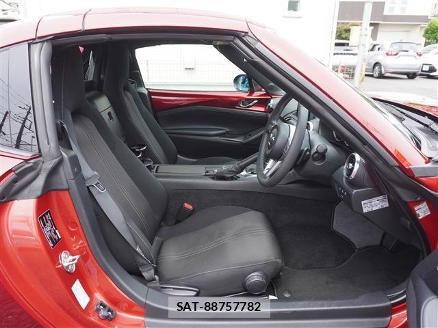 Mazda ROADSTER 2022-12 8006557-9