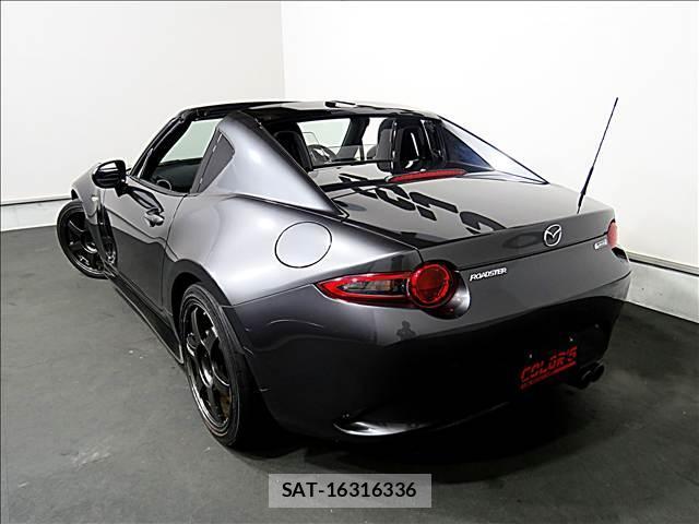 Mazda ROADSTER 2017-01 8006620-3
