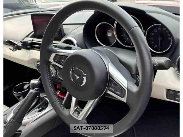 Mazda ROADSTER 2022-06 8008078-2