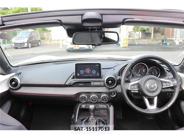 Mazda ROADSTER 2018-07 8010789-17
