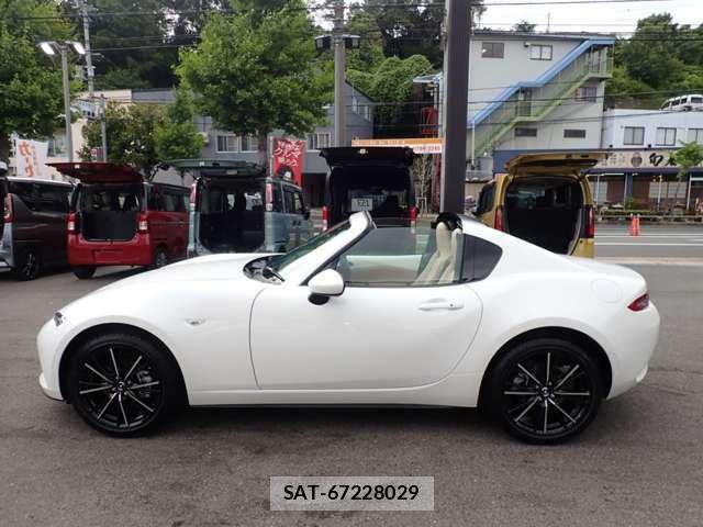 Mazda ROADSTER 2026-01 8010890-14