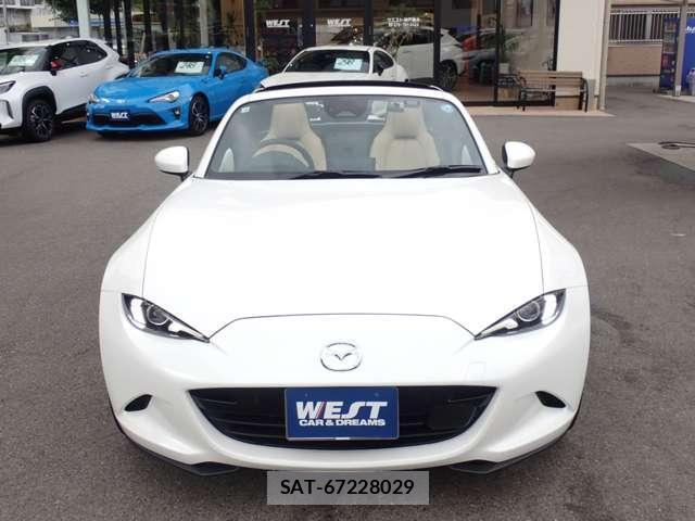 Mazda ROADSTER 2026-01 8010890-8