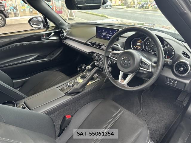 Mazda ROADSTER 2024-09 8011337-9