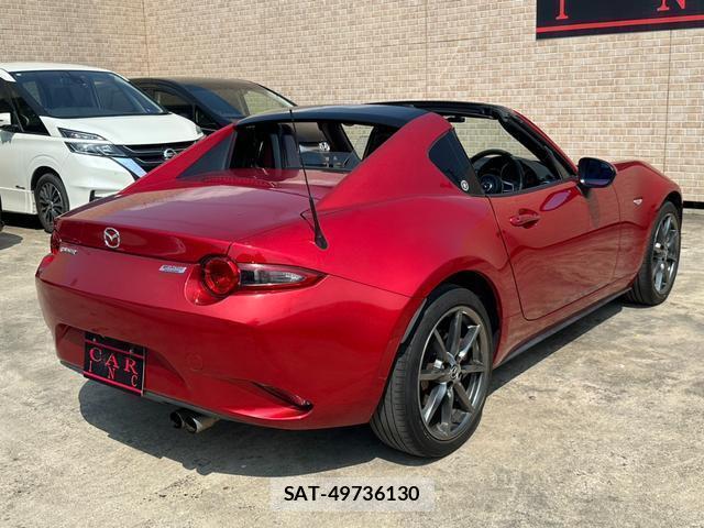Mazda ROADSTER 2017-03 8011741-2
