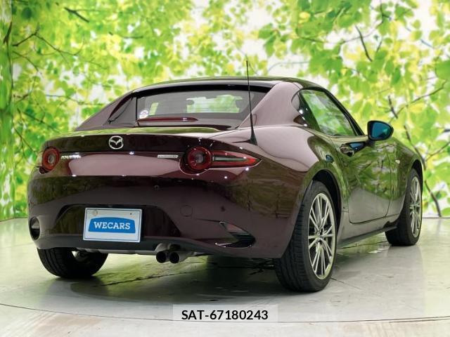Mazda ROADSTER 2025-03 8012161-2