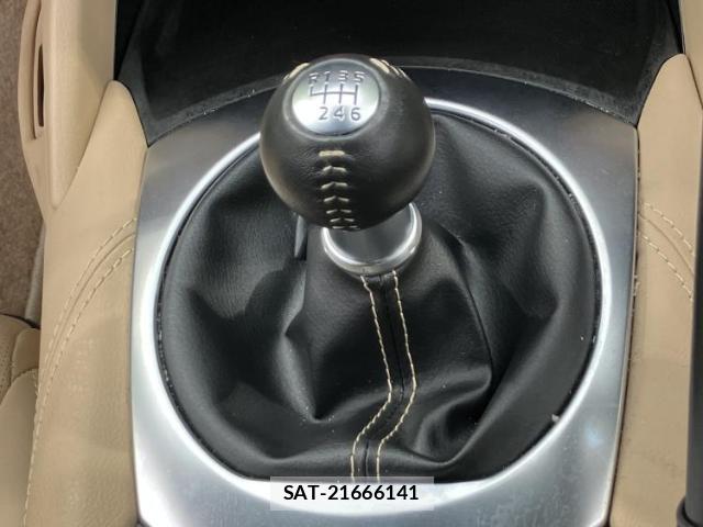 Mazda ROADSTER 2025-02 8012217-17