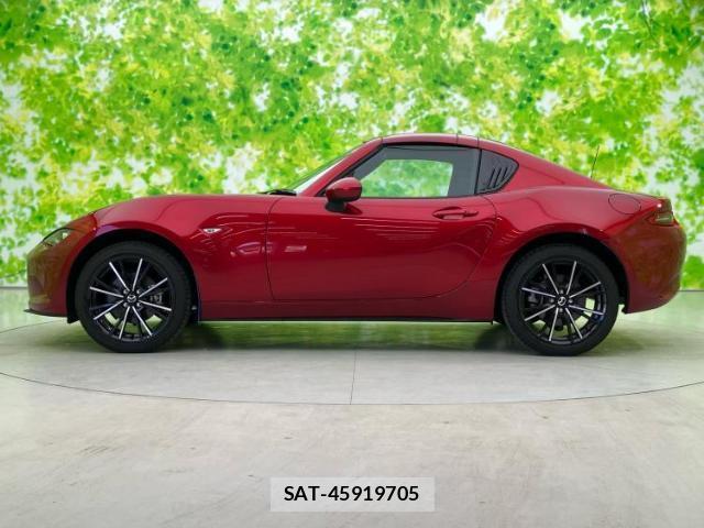 Mazda ROADSTER 2024-09 8012299-1