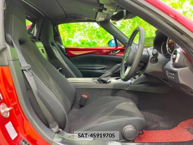 Mazda ROADSTER 2024-09 8012299-3