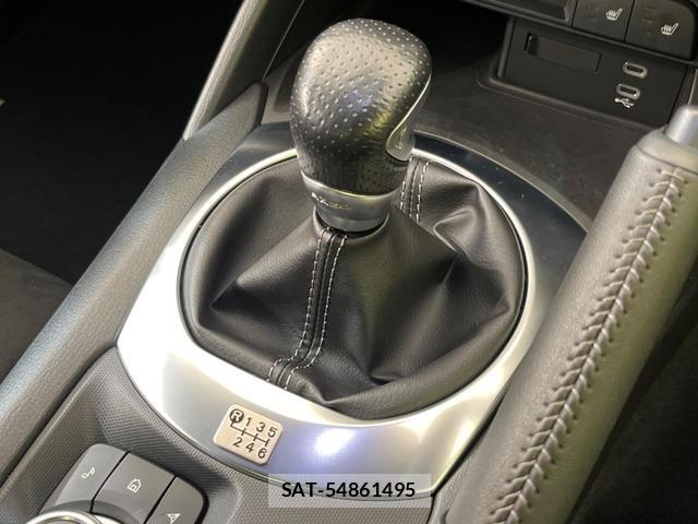 Mazda ROADSTER 2024-02 8003122-2