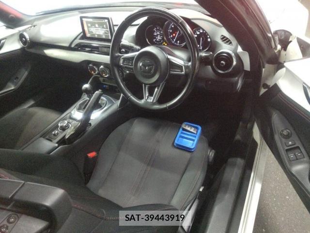 Mazda ROADSTER 2015-06 8003746-2