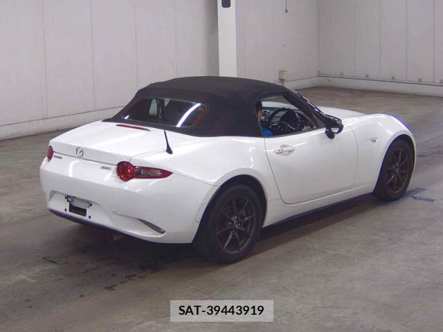 Mazda ROADSTER 2015-06 8003746-4
