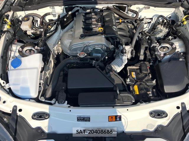Mazda ROADSTER 2022-03 8005106-15