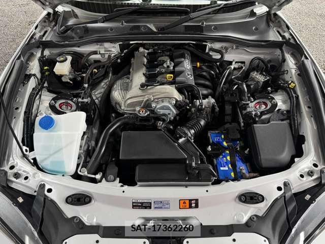 Mazda ROADSTER 2015-07 8006884-2