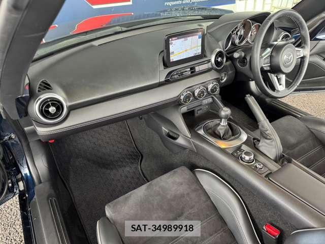 Mazda ROADSTER 2021-05 8006895-11