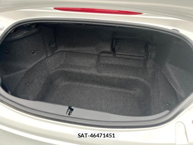 Mazda ROADSTER 2015-08 8007162-9