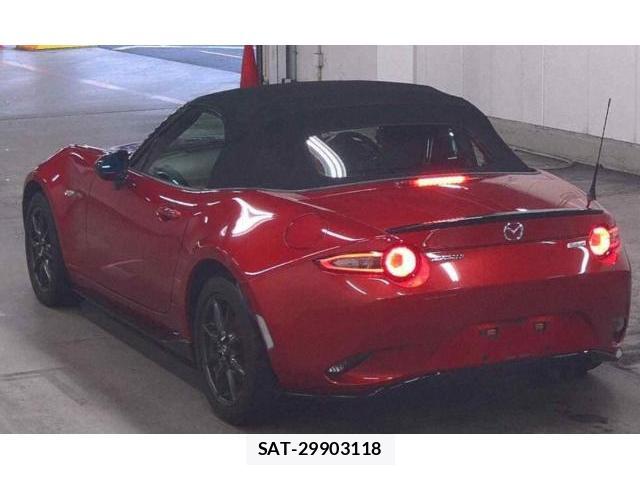 Mazda ROADSTER 2015-08 8009488-3