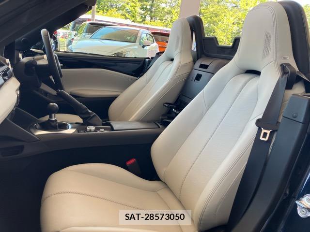 Mazda ROADSTER 2021-08 8011186-5