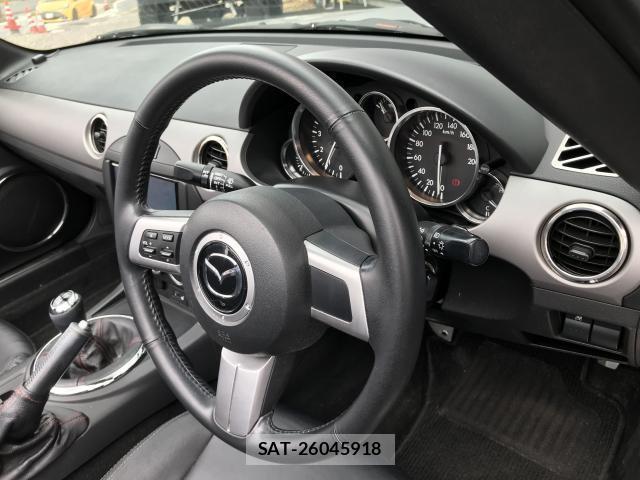 Mazda ROADSTER 2012-07 8011977-12