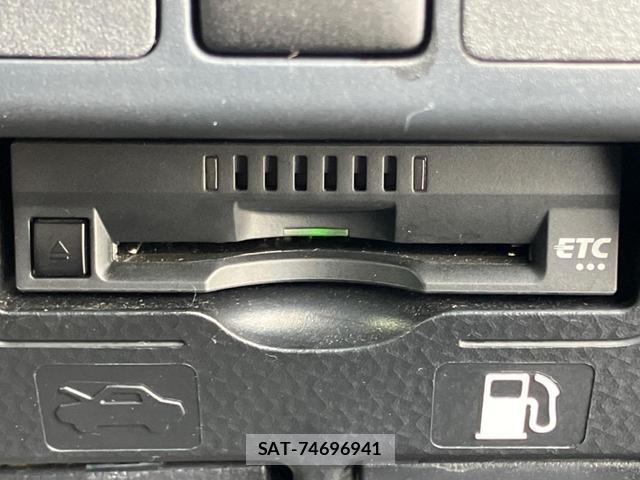 Toyota ROOMY 2021-08 8004681-10