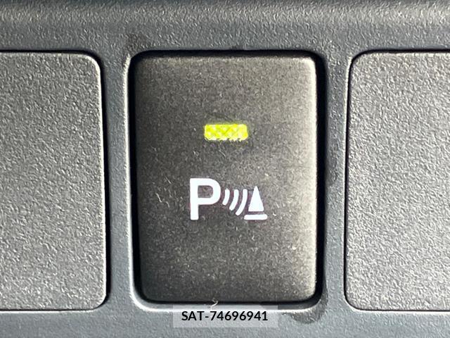Toyota ROOMY 2021-08 8004681-6