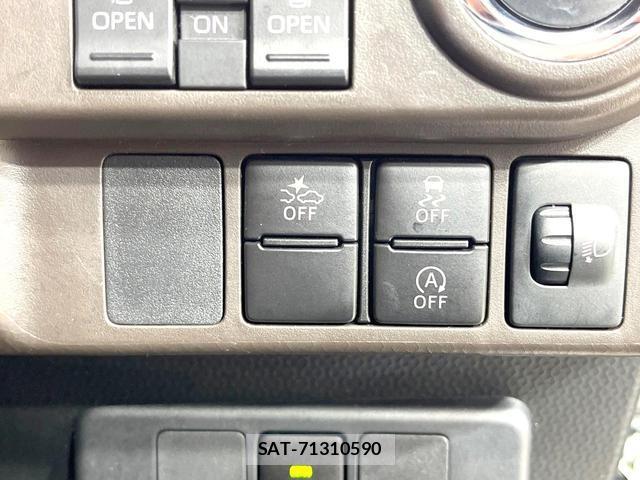 Toyota ROOMY 2021-06 8004889-5