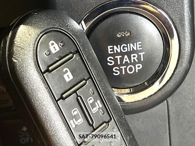 Toyota ROOMY 2019-08 8006213-6
