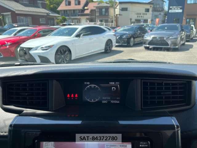 Toyota ROOMY 2023-03 8006561-7