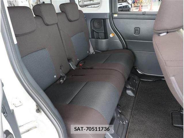 Toyota ROOMY 2023-10 8009403-13