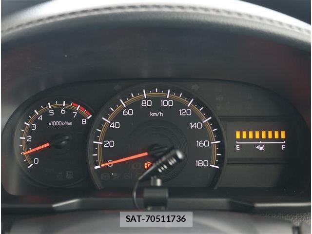 Toyota ROOMY 2023-10 8009403-6